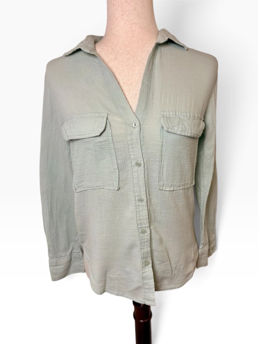 Fourteen & 9th Sage Green 100% Cotton Gauze Button Down Shirt Size Small